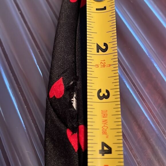 PEPE LE PEU men’s necktie. Looney Tunes. Valentines Day - Picture 5 of 7